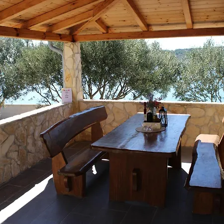 Nyaraló House Sea Laguna *